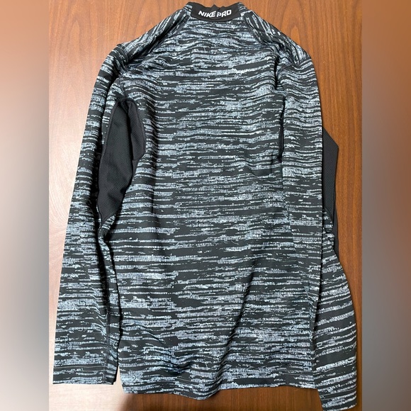 Nike cold gear long sleeve - Picture 4 of 4